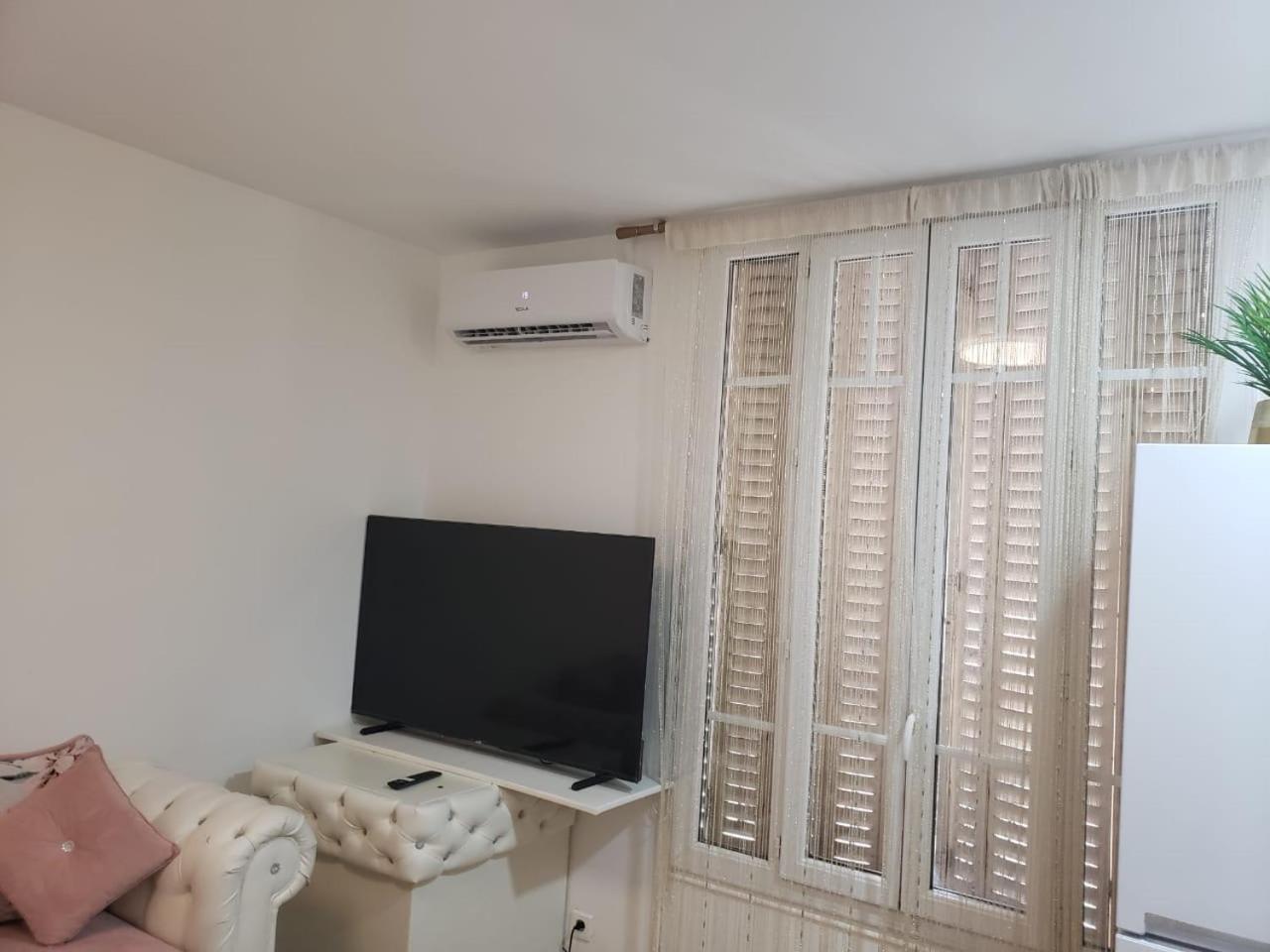 Alaya Apartamento Bezons Exterior foto